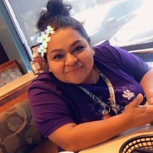 Meet your Posher, Verónica